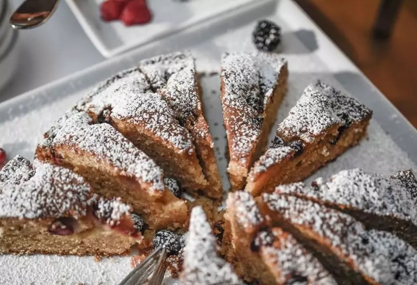 Golden Tower Hotel & Spa