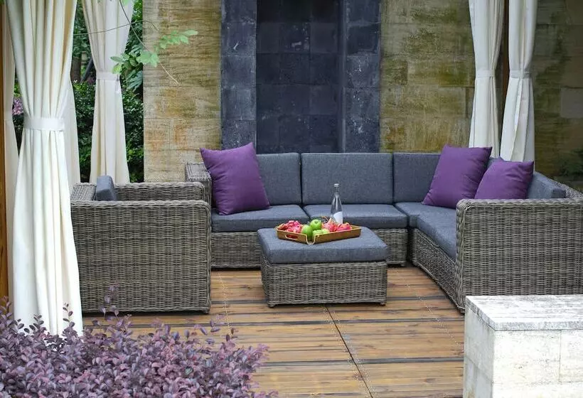 ホテル Hangzhou Rose Garden Resort & Spa