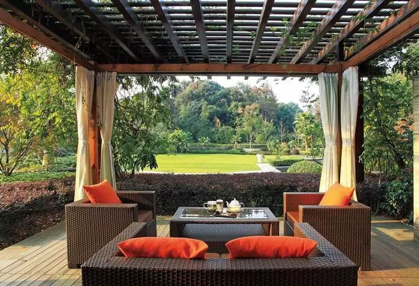 ホテル Hangzhou Rose Garden Resort & Spa