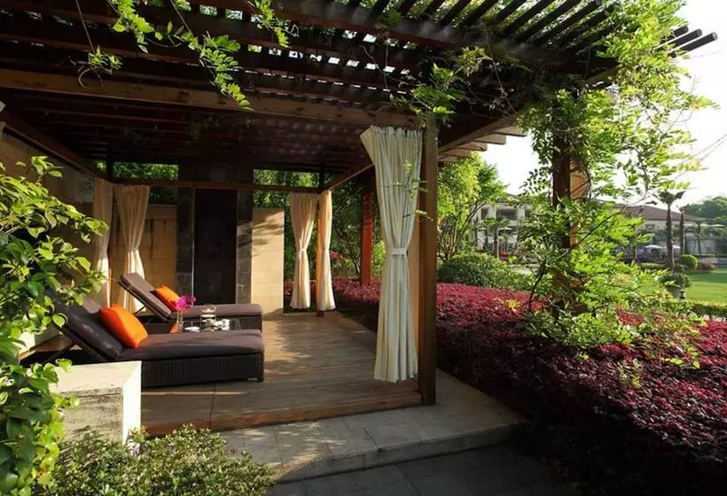 ホテル Hangzhou Rose Garden Resort & Spa