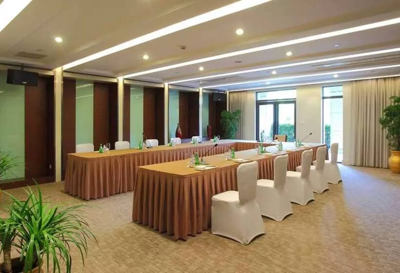 ホテル Hangzhou Rose Garden Resort & Spa