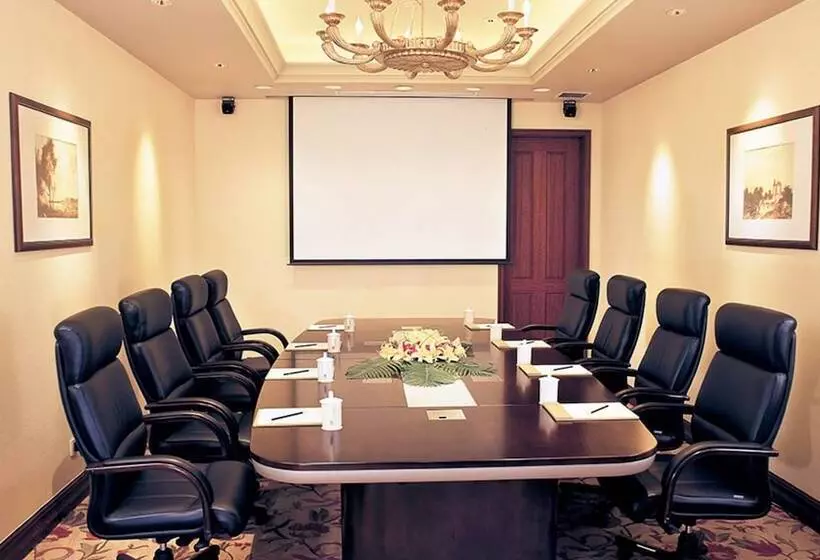 ホテル Hangzhou Rose Garden Resort & Spa