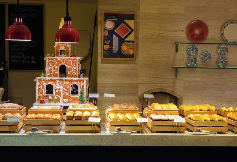 فندق Le Méridien Shimei Bay Beach Resort & Spa