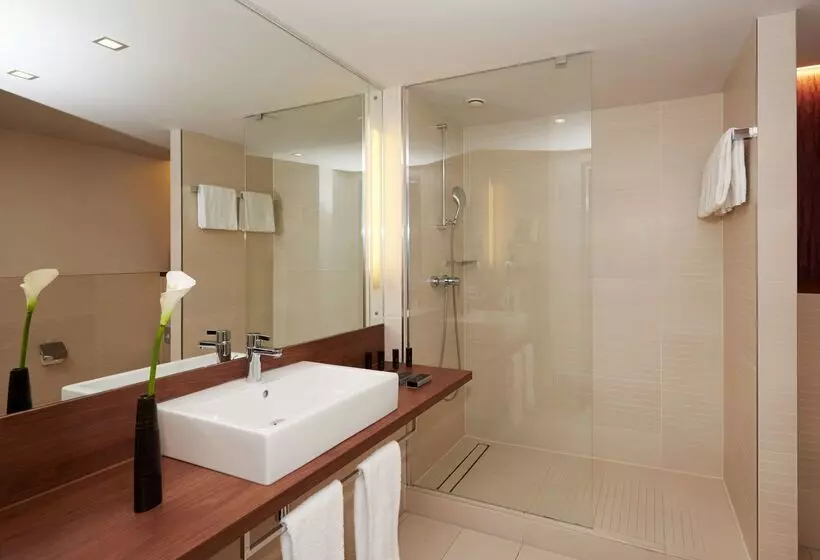 هتل Melia Düsseldorf