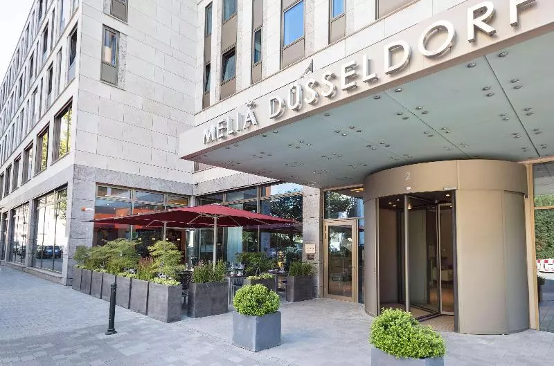 هتل Melia Düsseldorf