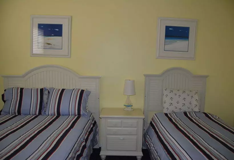 호텔 Runaway Beach Club Resort