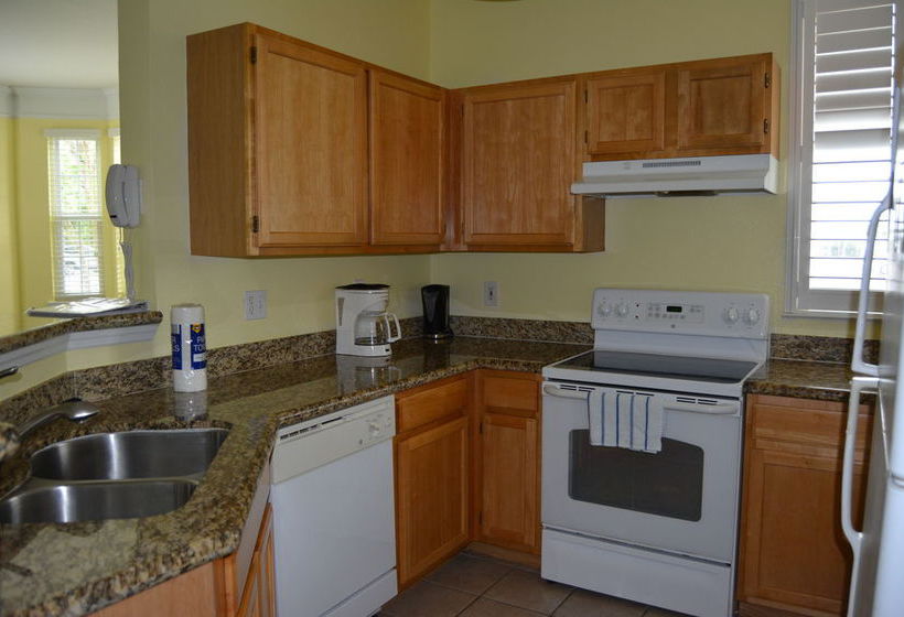 ホテル Runaway Beach Club Resort