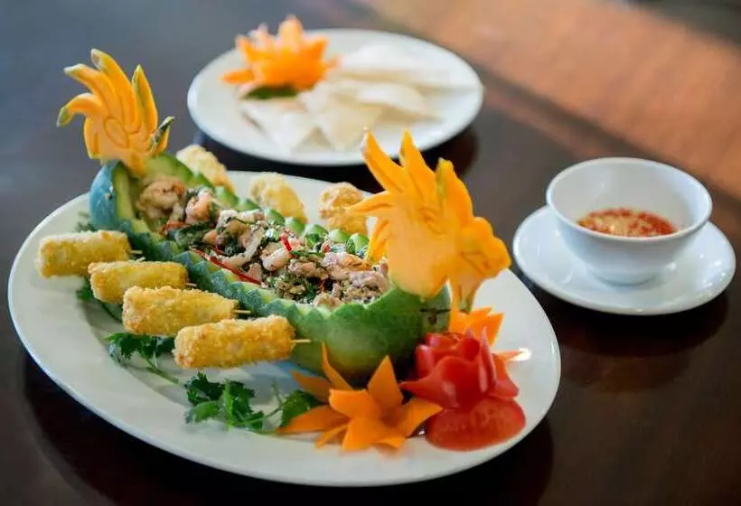 ホテル Muong Thanh Holiday Hue