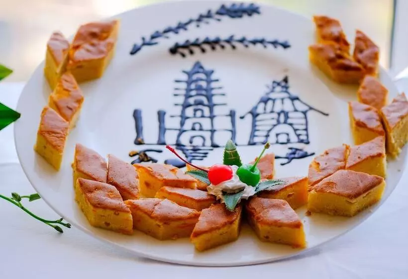 ホテル Muong Thanh Holiday Hue