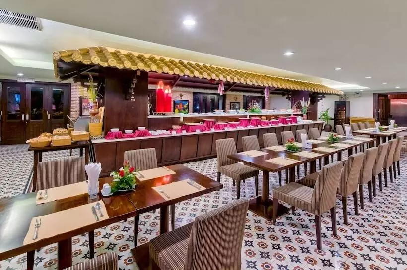 ホテル Muong Thanh Holiday Hue