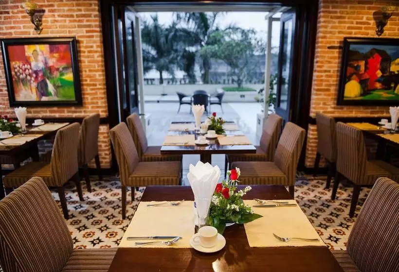 ホテル Muong Thanh Holiday Hue