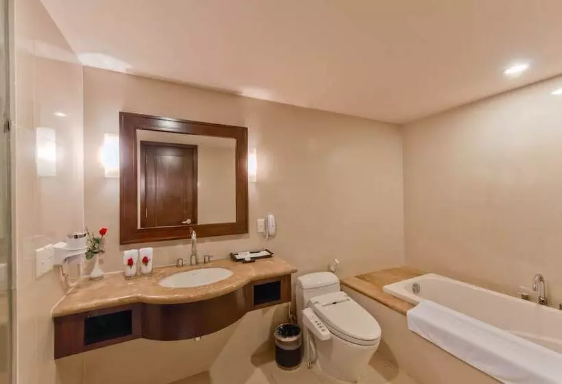 ホテル Muong Thanh Holiday Hue