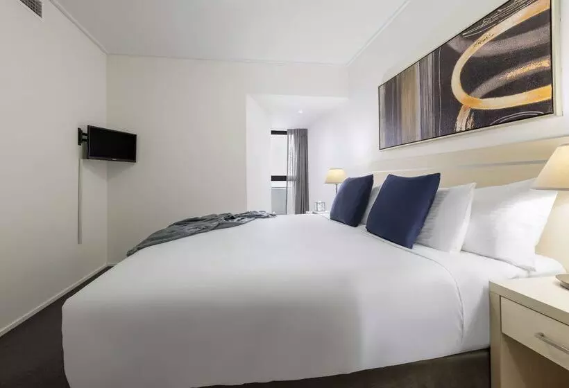 فندق Oaks Brisbane Aurora Suites