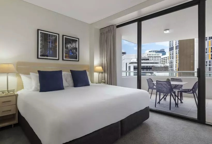 فندق Oaks Brisbane Aurora Suites