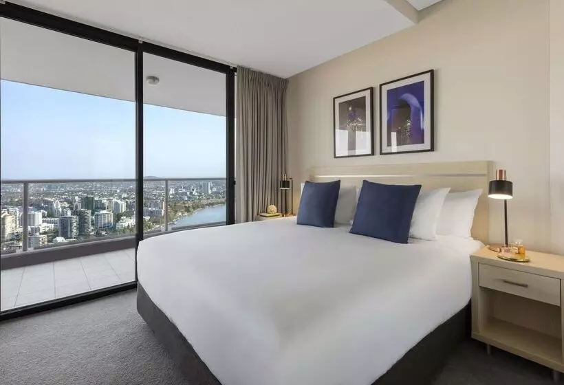 فندق Oaks Brisbane Aurora Suites