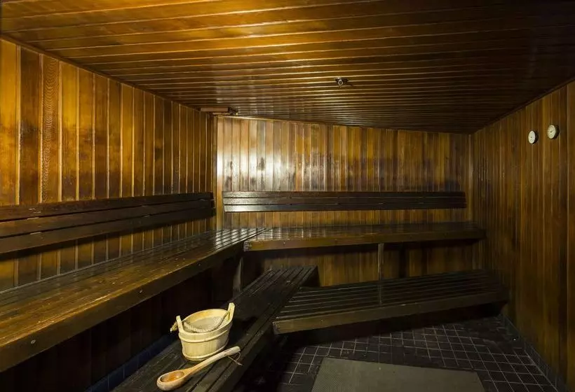 فندق Oaks Brisbane Aurora Suites