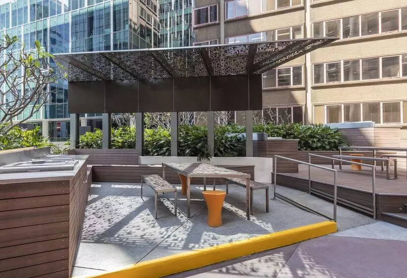 فندق Oaks Brisbane Aurora Suites