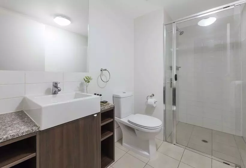 فندق Oaks Brisbane Aurora Suites