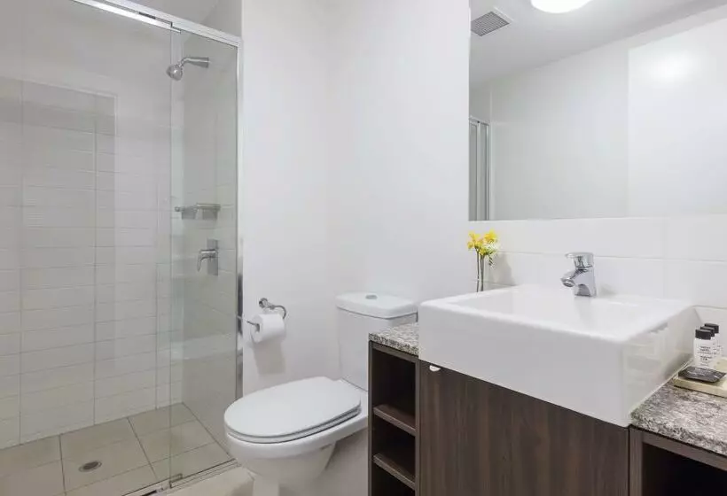 فندق Oaks Brisbane Aurora Suites