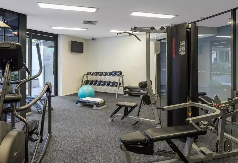 فندق Oaks Brisbane Aurora Suites