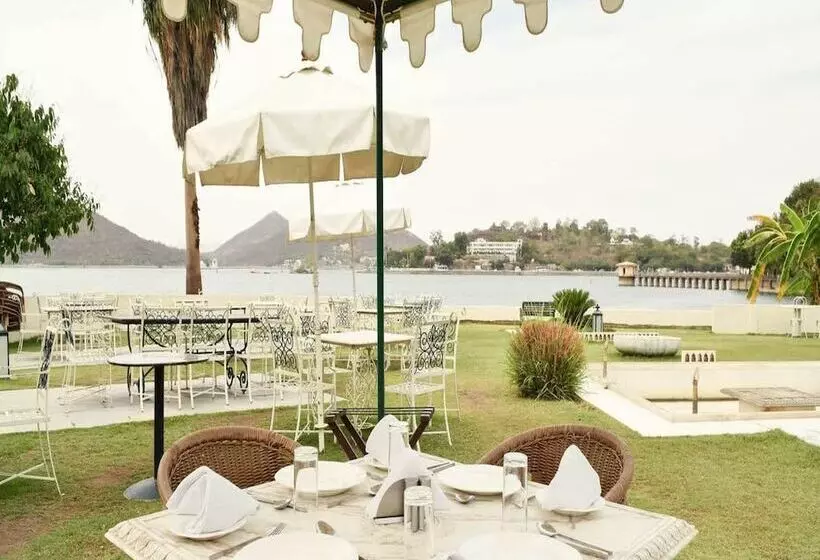 Отель Rampratap Palace By Fateh Collection