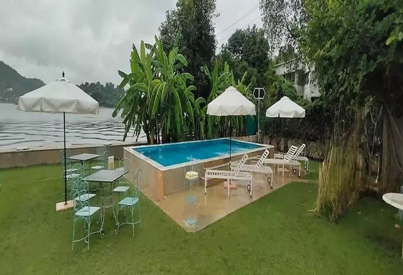 Отель Rampratap Palace By Fateh Collection