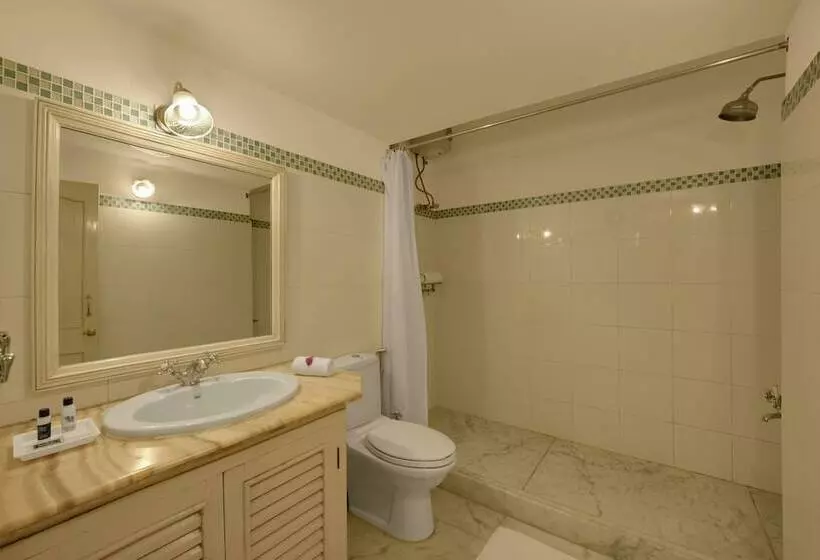 Отель Rampratap Palace By Fateh Collection