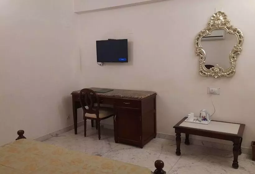 Отель Rampratap Palace By Fateh Collection