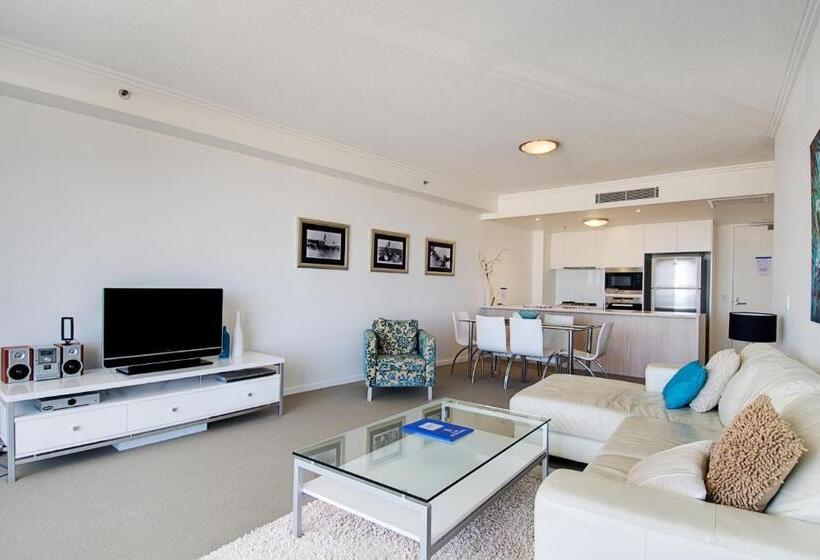 בית מלון כפרי Reflections Tower Two