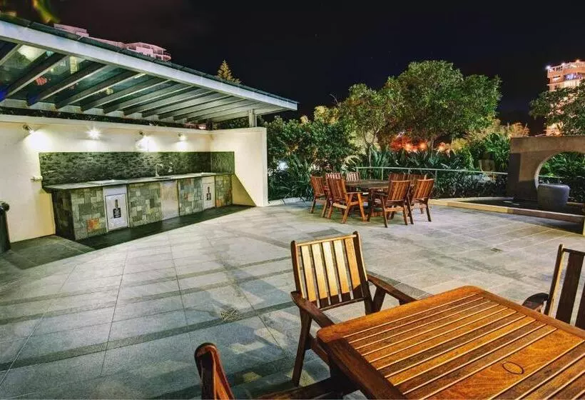 Отель Reflections Tower Two