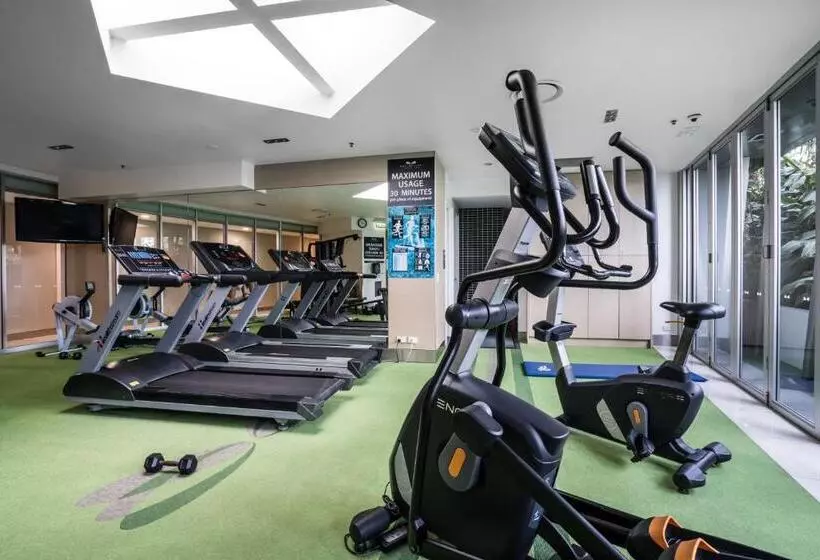 Отель Reflections Tower Two