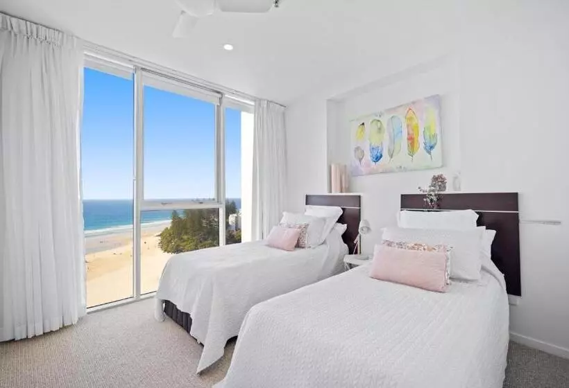 Отель Reflections Tower Two