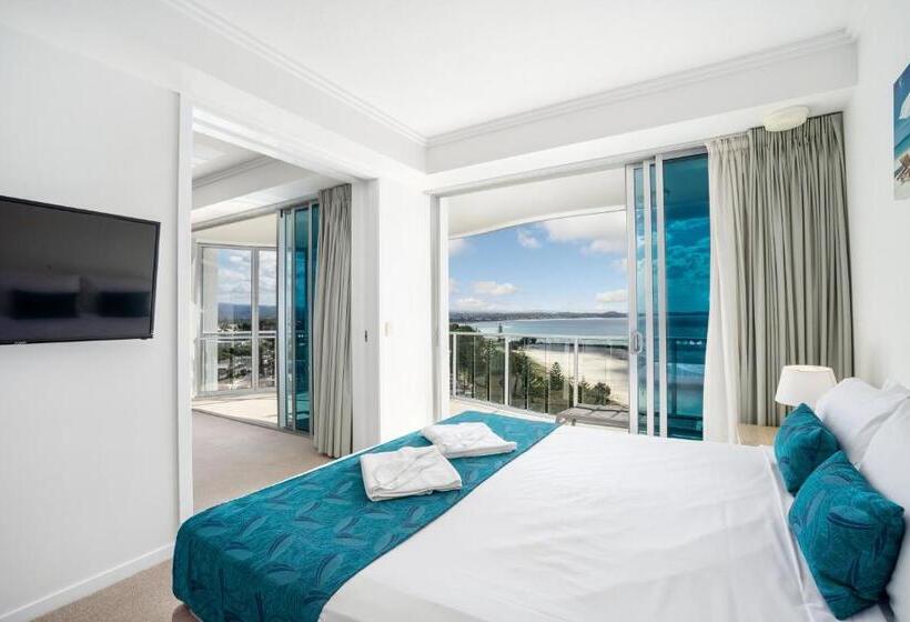 בית מלון כפרי Reflections Tower Two