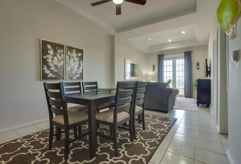 酒店 Renaissance Tower