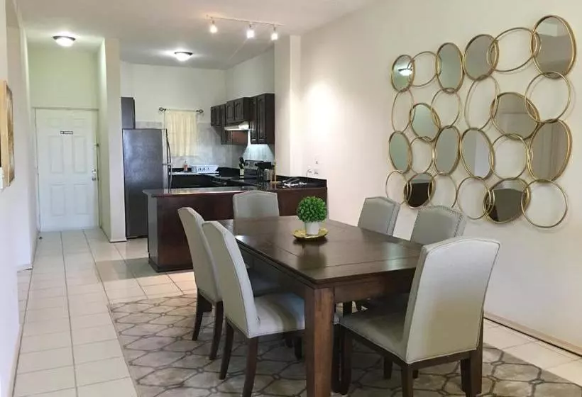 酒店 Renaissance Tower