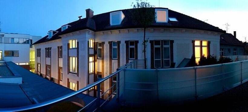 Отель Sandor Pavillon