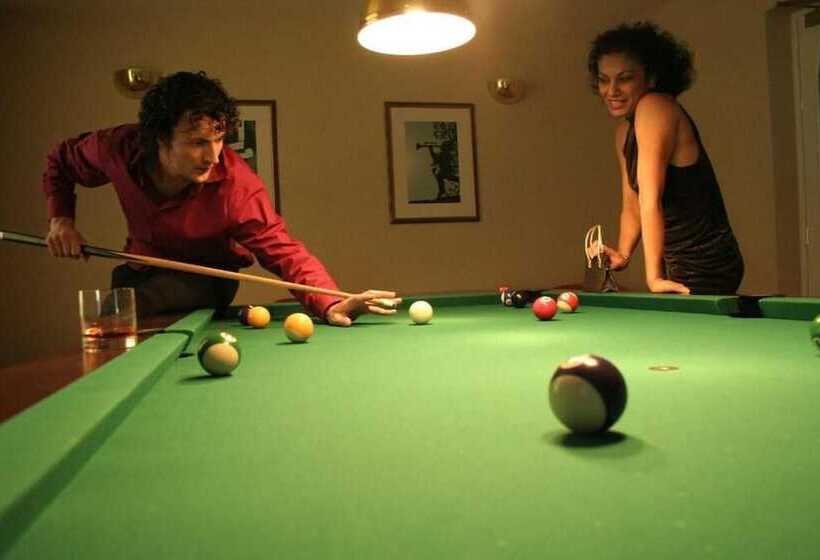 Отель Sandor Pavillon