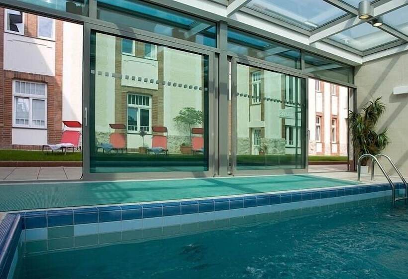 Отель Sandor Pavillon