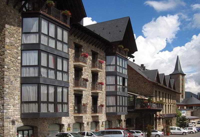 فندق Sno Villa De Sallent 4