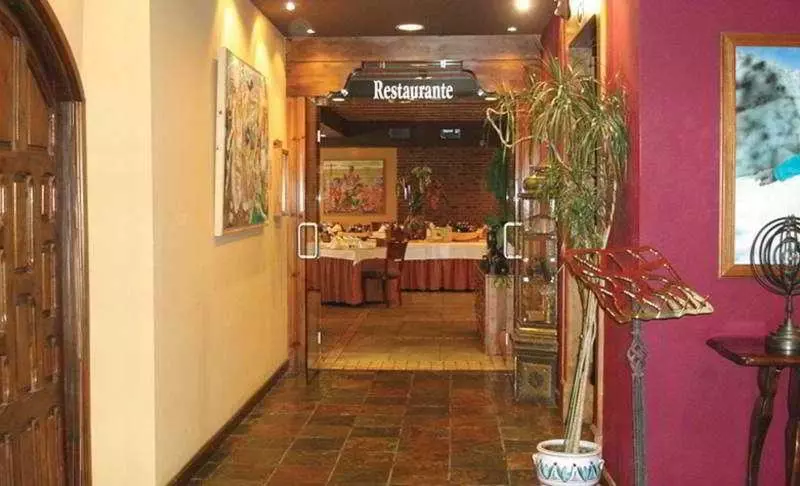 호텔 Sno Villa De Sallent 4