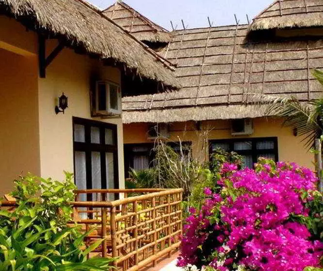 هتل White Sand Resort