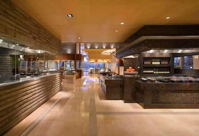 Hotel Wyndham Grand Tianjin Jingjin City