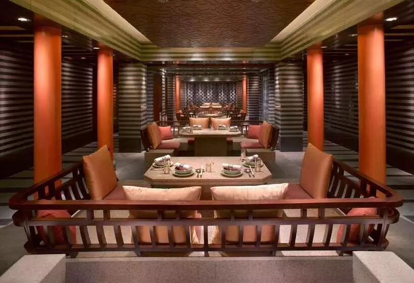 Hotel Wyndham Grand Tianjin Jingjin City