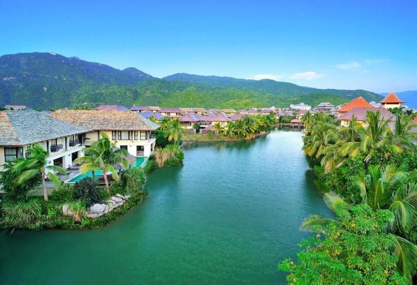 Sanya Yalong Bay Villas & Spa