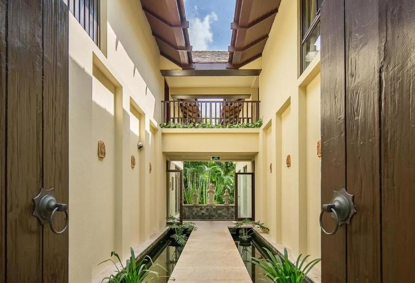 Sanya Yalong Bay Villas & Spa