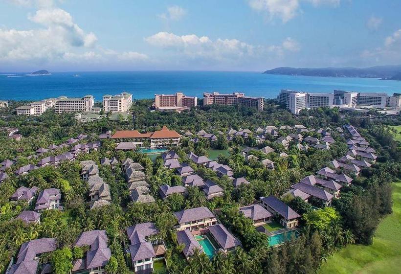 Sanya Yalong Bay Villas & Spa