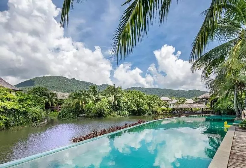 Sanya Yalong Bay Villas & Spa