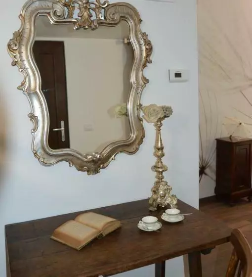 ホテル Agriturismo Castolda