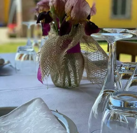 ホテル Agriturismo Castolda