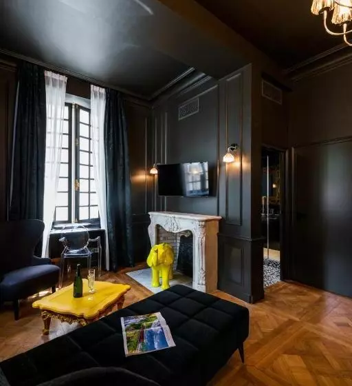 Hotelli Belle Epoque